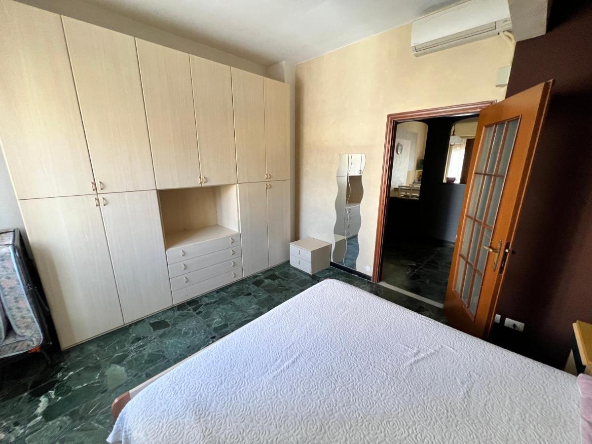 Bilocale Pf Apartman Loano Kültér fotó